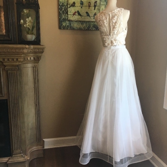 Two-Piece Ivory Long Dress Prom / Formal - Picture 4 of 8